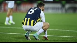 Fenerbahçe liderlikten 3.'lüğe geriledi 