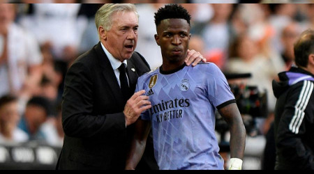 FIFA'dan ırkçı saldırıya uğrayan Vinicius'a destek