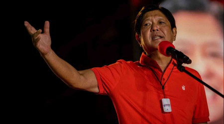 Filipinler'de seçimi eski diktatörün oðlu Marcos kazandý