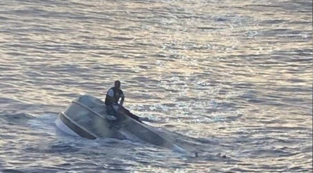 Florida açýklarýnda tekne alabora oldu: 39 kiþi kayýp
