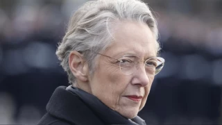 Fransa Başbakanı Elisabeth Borne istifa etti