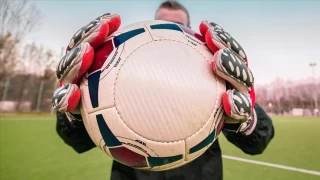 Futbolda kaleci eitimi: Oyunun grnmeyen kahramanlarnn yolculuu