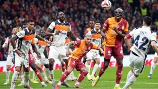 Galatasaray defans�nda neler oluyor? 9 ma�ta 18 gol!