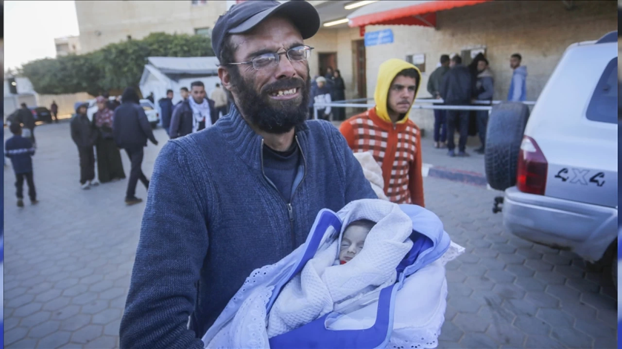 Gazze �eridi'nde son bir haftada donarak �lenlerin say�s� 6's� bebek 7'ye y�kseldi