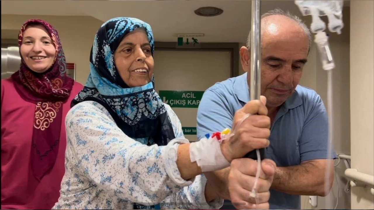 Gelini 2 ay �m�r bi�ilen kaynanas�na yeniden ya�am oldu