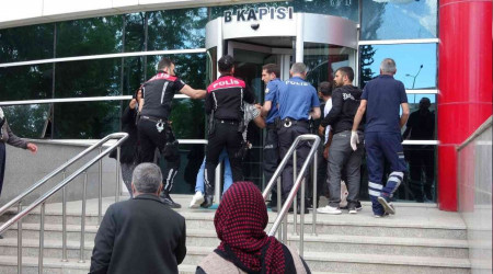 Gözaltına alınan genç adliyede intihar etti