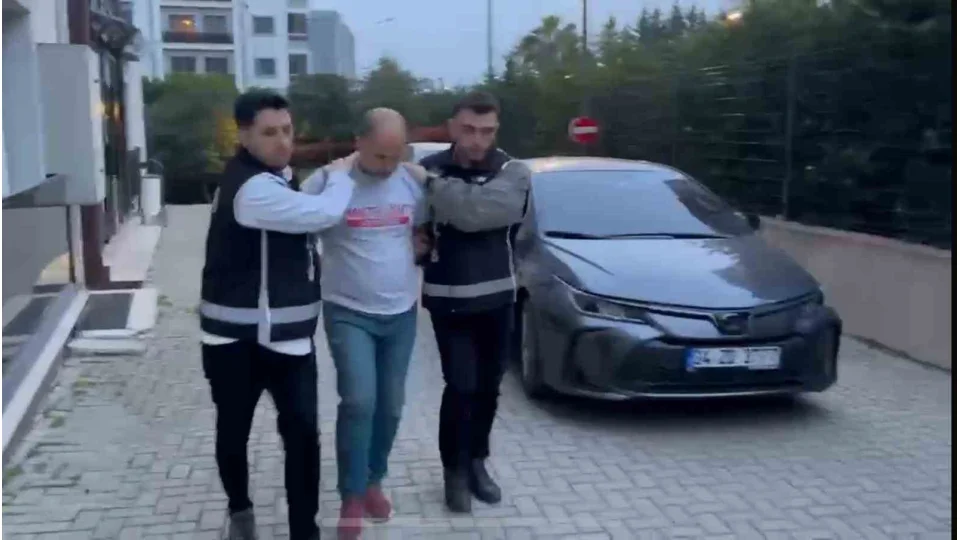 G�listan Doku soru�turmas�nda d�nemin ba�hekimi g�zalt�na al�nd�