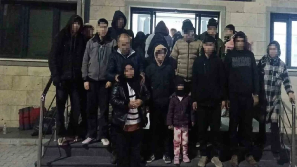 G�ndemden d��m��t�! �anakkale'de 77 ka�ak g��men yakaland�