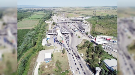 Gurbetiler akn akn geliyor