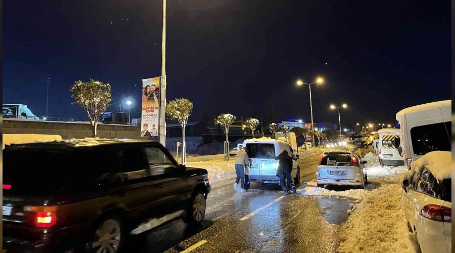 Had�mk�y'de s�r�c�ler ara�lar�n� �ekiyor