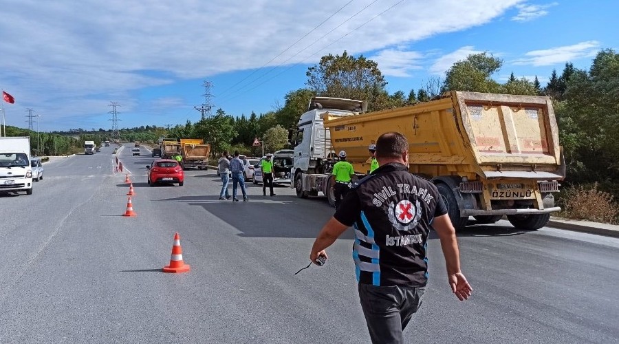 Hafriyat kamyonlar�na denetim