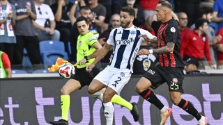 Haliin Kysndaki Futbol Renkleri: stanbulun Kalbindeki Sper Lig Takmlar