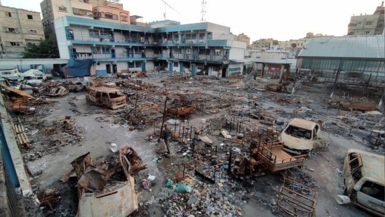 Han Yunus'ta, Emel Hastanesinin �evresini hedef alan �srail, en az 10 Filistinliyi �ld�rd�