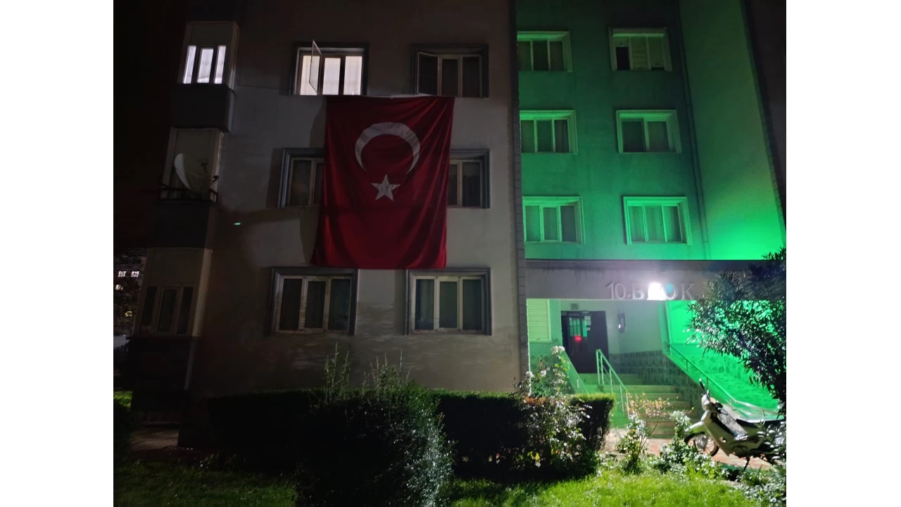 Hava Pilot Binba Serdar Uslu'nun ehadet haberi Bursa'daki anne ve babasna verildi