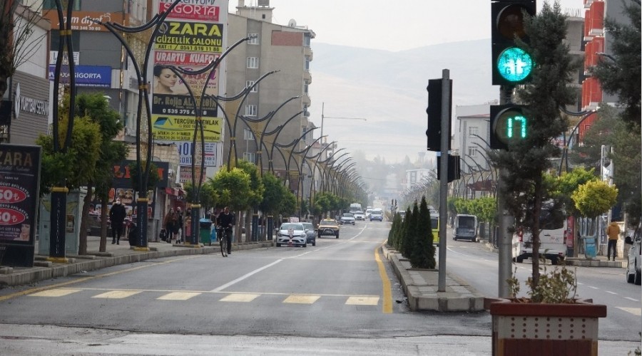 Herkes yasak sandı şehir boş kaldı