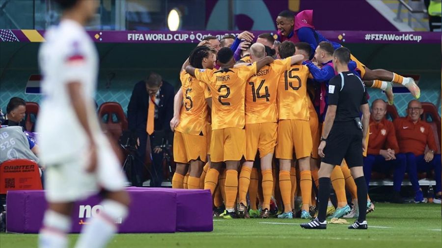 Hollanda adını çeyrek finale yazdırdı
