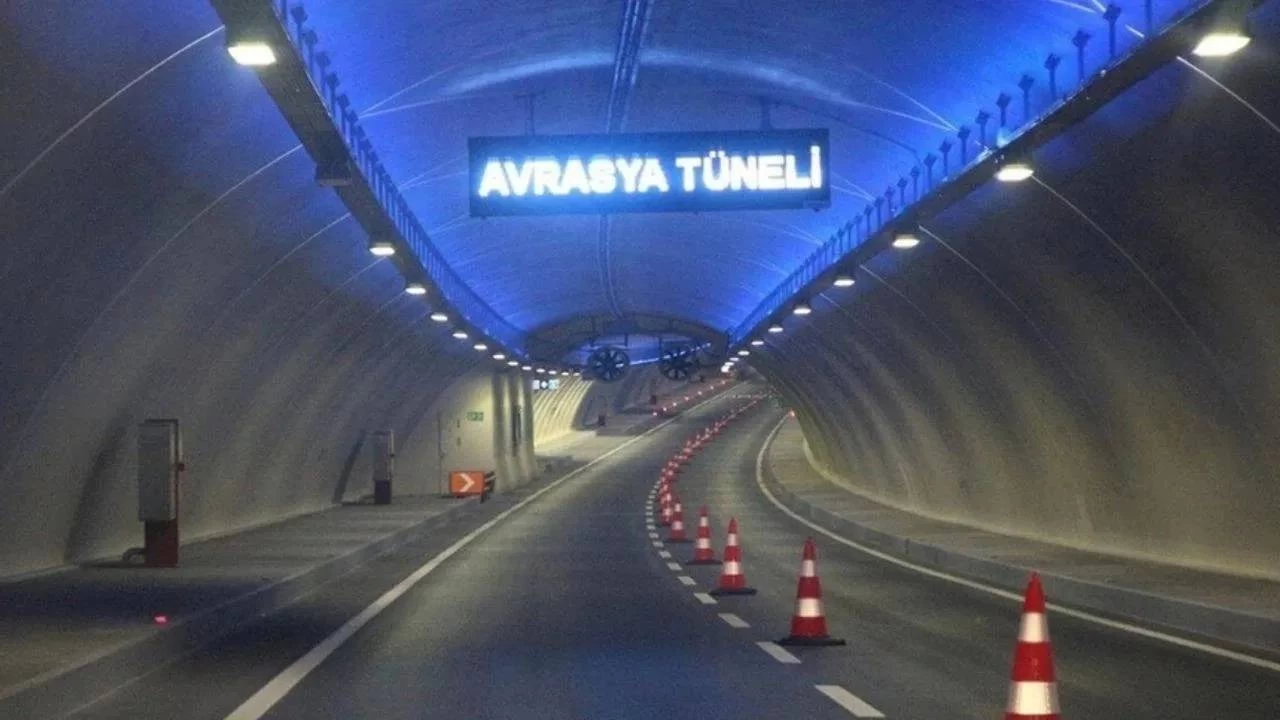 İktidar, köprü ve otoyolların ardından Avrasya Tüneli geçiş ücretini de 'güncelledi'