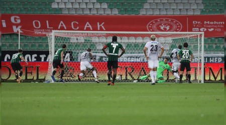 İlk yarıya Boupendza ve Larin damgası