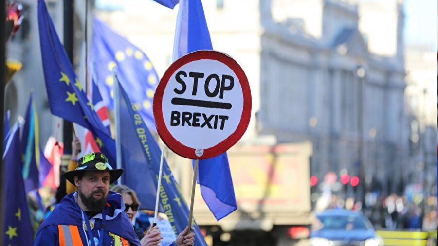 �ngilizler Brexit'e inanc�n� kaybetti