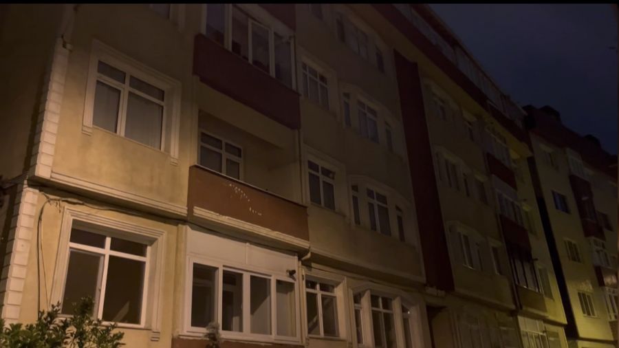 �n�aat i��isi i�erken annesine k�freden arkada��n� �ld�rd�