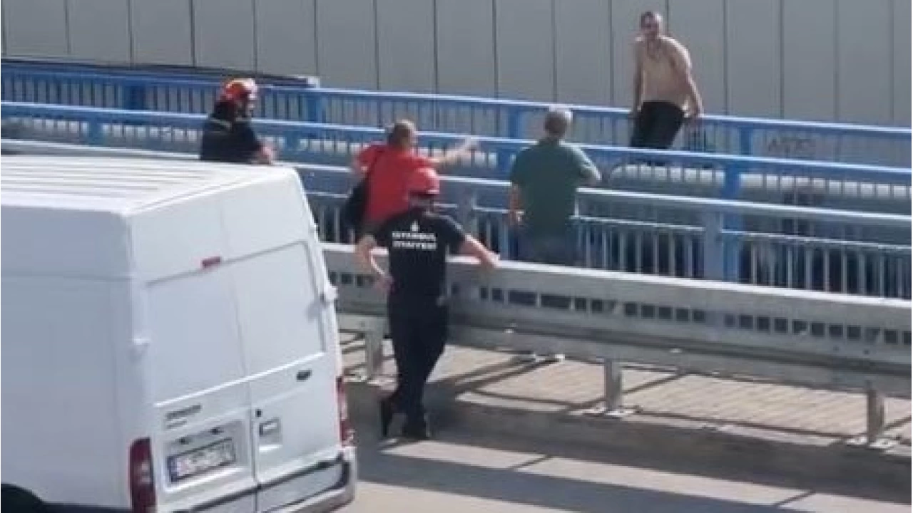 �ntihar i�in �st ge�ide ��kt�, E-5'i kilitledi