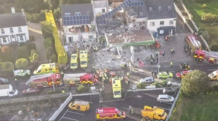 rlanda'da akaryakt istasyonunda patlama: 10 l