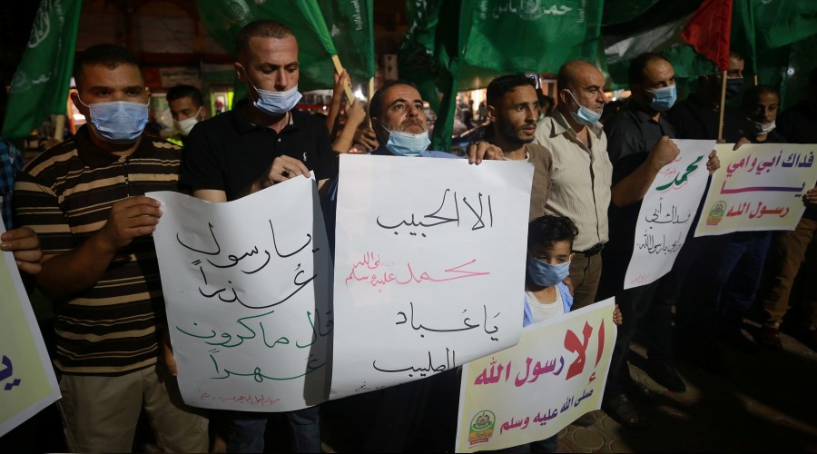 �slam d�nyas� Macron'a haddini bildiremiyor