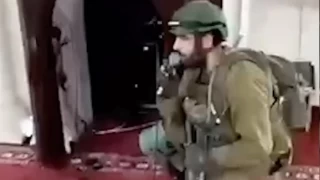 İsrail askerleri, Cenin'de bir camiyi işgal ederek hoparlörlerden Yahudi duası okudu