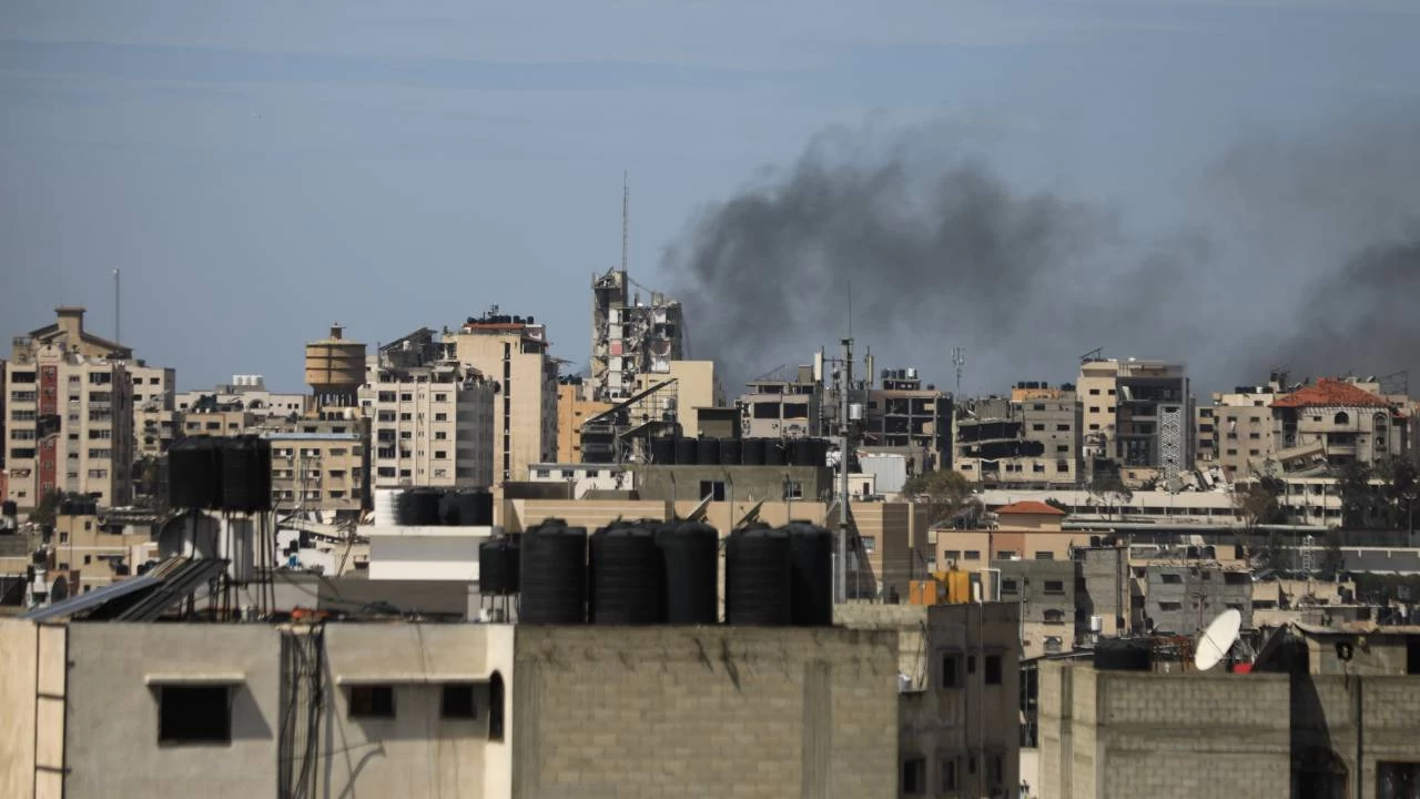 �srail, �ifa Hastanesi �evresine sald�r�lar d�zenledi