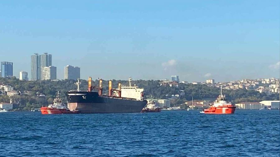 İstanbul Boğaz'ında gemi arızası