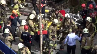 stanbul Valilii'nden gece kulbndeki yangna ilikin aklama: "Hayatn kaybedenlerin says 15, 7'si ar 8 kii yaral"