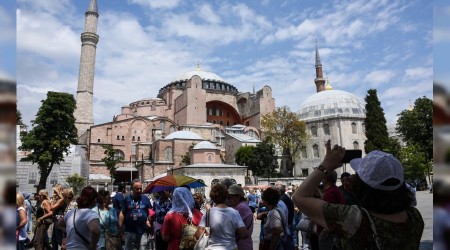 İstanbul'a gelen turist azaldı