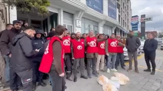stanbul'da saya okuyan iilerden eylem