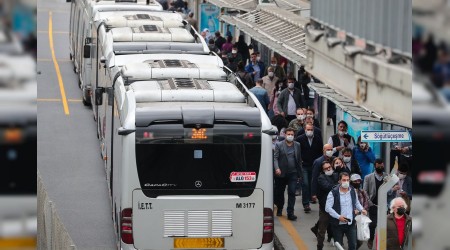 İstanbul'da toplu taşıma yoğunlaştı