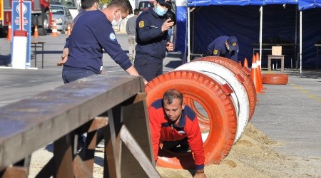İtfaiyeci olmak için ter döktüler