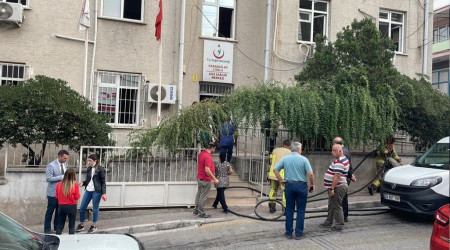 İzmir'de aile sağlığı merkezinde yangın