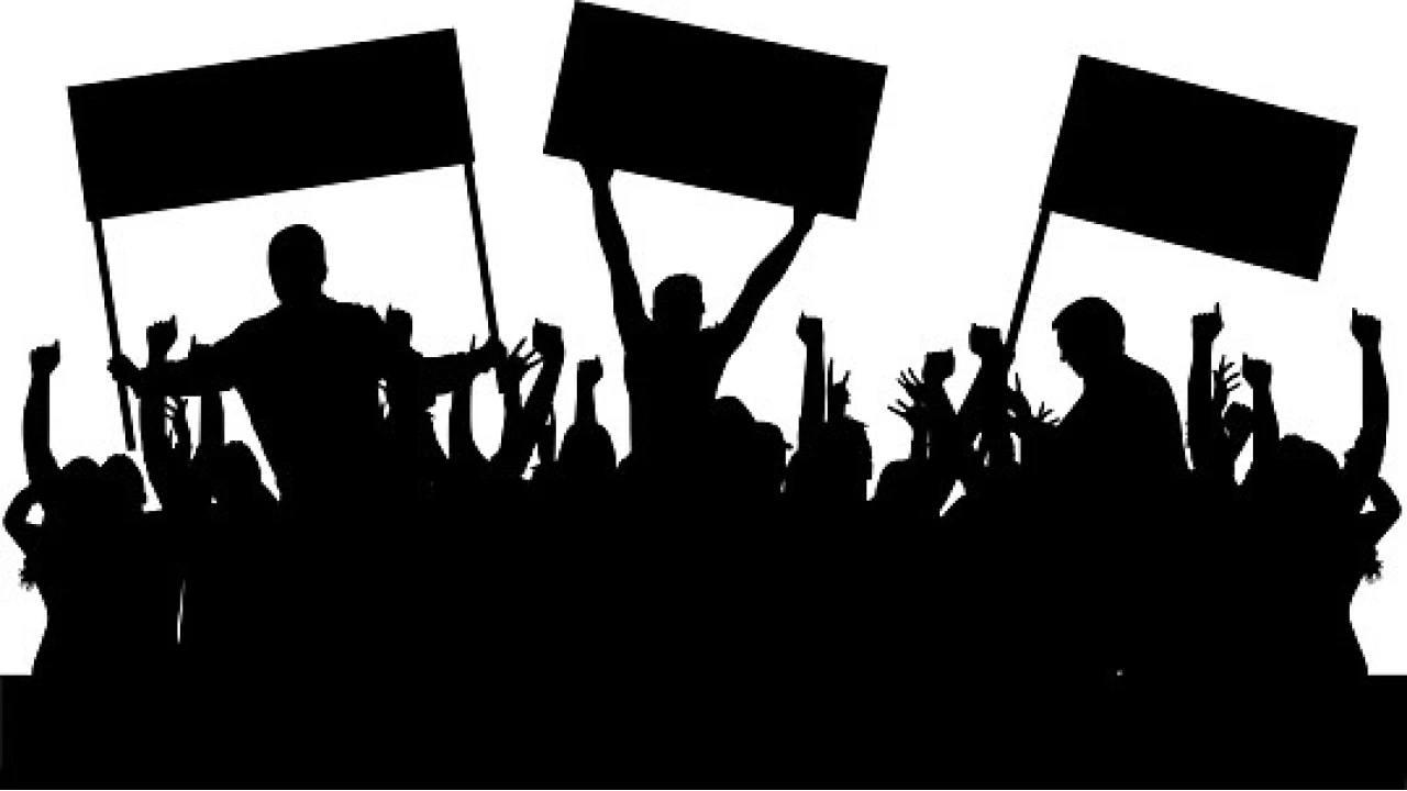 �zmir'de g�steri yasa�� 4 g�n daha uzat�ld�