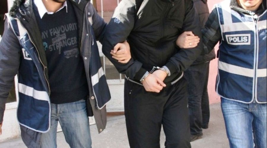 zmir'de PKK/KCK basknlar: 7 gzalt