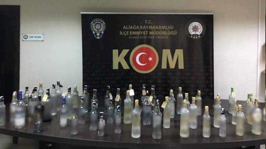 İzmir'de sahte içki servisi yapan eğlence mekanına polisten baskın