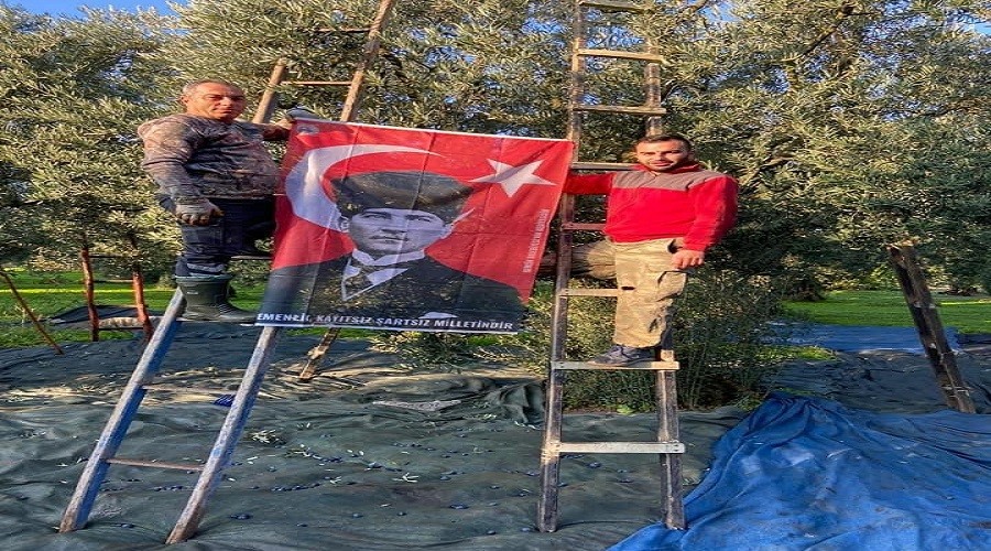 İznik'te zeytin işçilerinden Ata'ya saygı