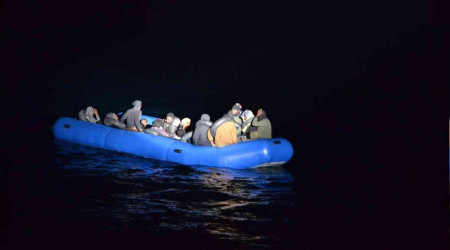 Kaçak göç devam ediyor... Ayvacık'ta 54 kişi daha yakalandı