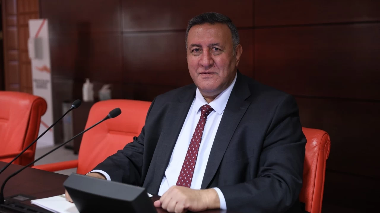 'Kamuya ait elde avuçta ne varsa satılıyor'