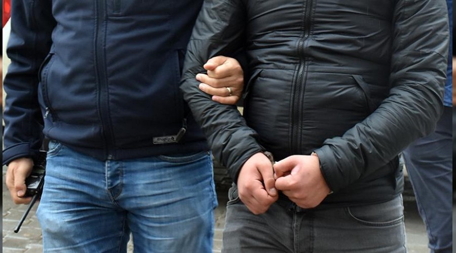Kamyon yazısı hırsızları yakalattı