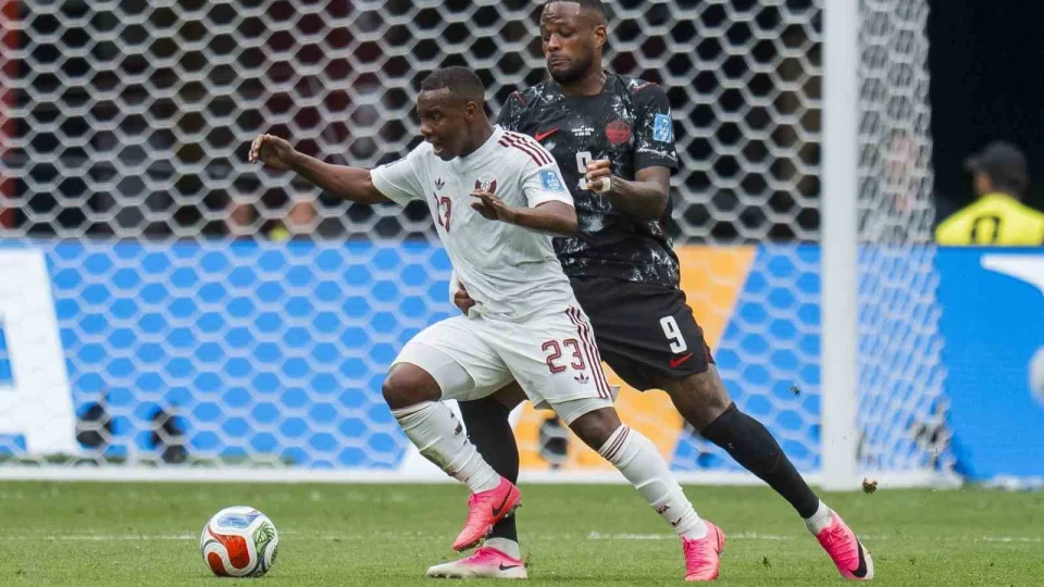 Kanada kupa tarihinde ilk galibiyetini 6 golle ald�