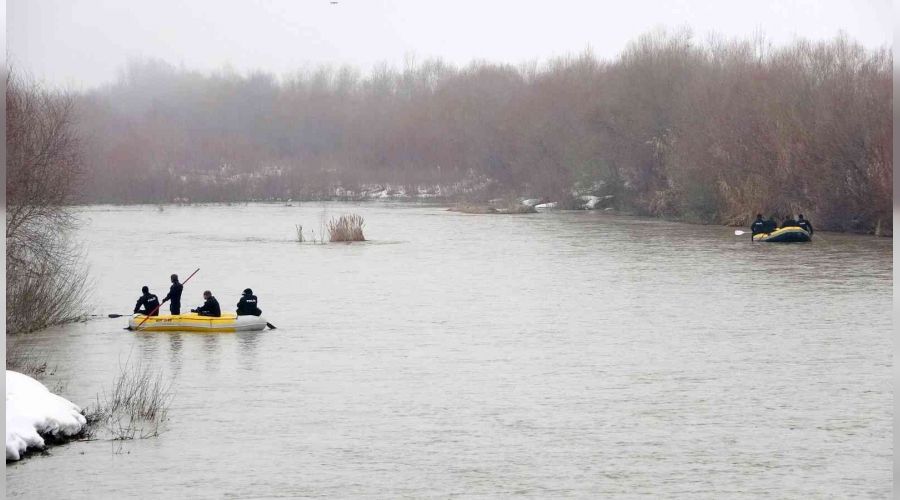 Karasu Nehri'ne d��en Ya�mur 6. g�n de bulunamad�