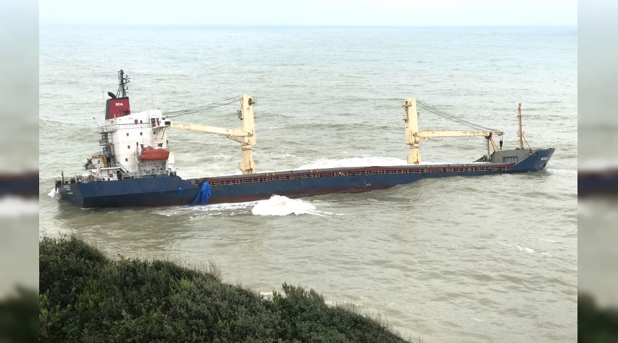 Karaya oturan gemi kurtar�lamad�