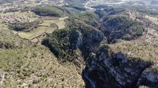 Kastamonu'da iki k�y aras�nda kalan kanyon ke�fedilmeyi bekliyor