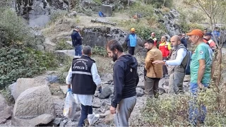 Kayalklardan den dac hayatn kaybetti