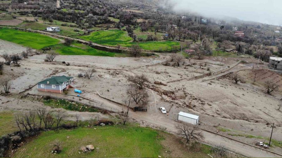 Kay�p 2 ki�iyi arama �al��mas� s�r�yor