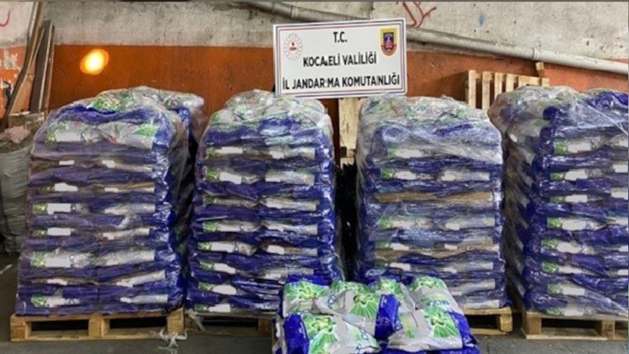 Kocaeli'de 8 ton sahte toz deterjan ele geirildi